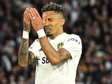 Leeds United gagal beranjak dari zona degradasi usai kalah dari Chelsea pada laga pekan ke-36 Liga Inggris di Elland Road Stadium, Kamis (12/05/2022) dini hari WIB. (AFP/Oli Scarff)