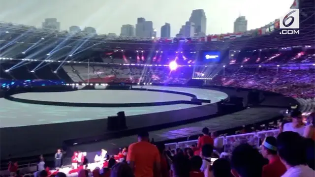 Jelang Closing Ceremony Asian Games 2018, kompleks Gelora Bung Karno diguyur hujan deras.