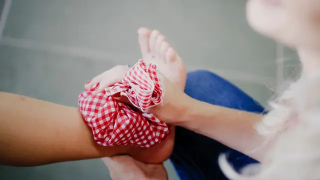 ilustrasi manfaat minum air kayu bajakah/Vidal Balielo Jr./pexels