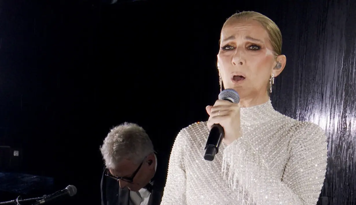 Menariknya, gaun ini membutuhkan waktu lebih dari 1.000 jam untuk dibuat dan dirancang oleh Maria Grazia Chiuri sendiri. [Foto: Instagram/celinedion]