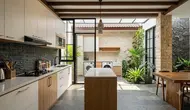 6 Desain Dapur dan Area Cuci dengan Material Batu Alam, Estetik Sekaligus Tahan Lama