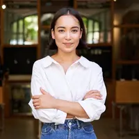 ilustrasi perempuan mandiri/Mix and Match Studio/Shutterstock