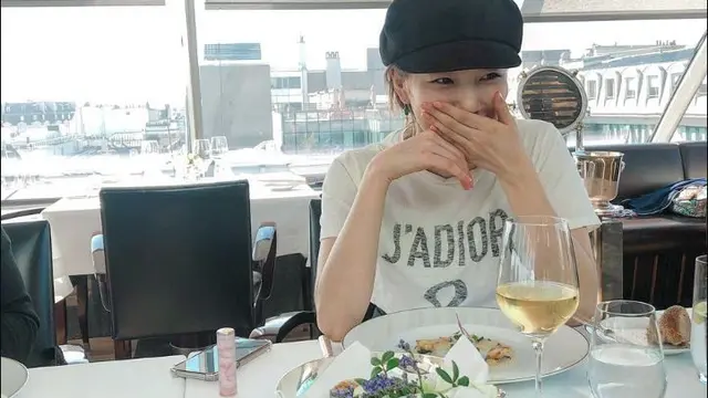 Ragam Gaya Bae Suzy Saat Berpenutup Kepala, dari Hijab Hingga Kupluk