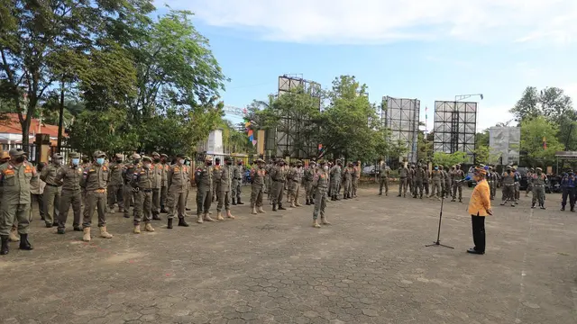 Wali Kota Tarakan Minta Satpol PP Tetap Humanis Saat Tegakkan Aturan PPKM