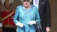 Ratu Elizabeth II menonton Epsom Derby pada 2 Juni dan di sebuah pesta taman Buckingham Palace pada 31 Mei. (AFP)
