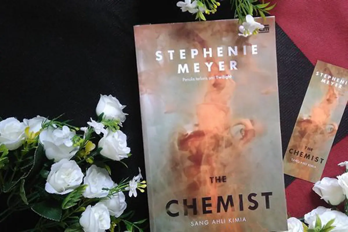 The Chemist./Copyright Vemale/Endah