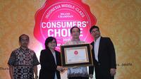 6 produk terbaik BCA menjadi pilihan masyarakat menengah ke atas, hasilnya BCA raih Consumer Award 2015