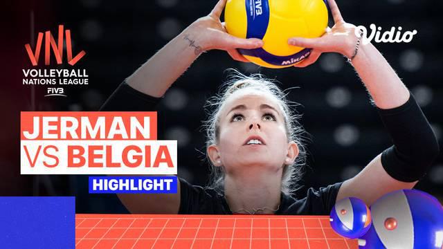 Berita video cuplikan pertandingan pekan ketiga Volleyball Nations League Putri 2022, antara Jerman melawan Belgia. Jerman berhasil menang 3-1 pada laga yang berlangsung Jumat (01/07/22) pagi WIB.