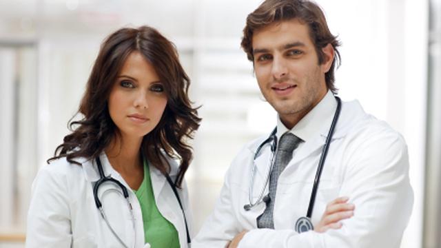 6 Dokter Bertampang Ganteng Dari Yang Muda Hingga Tua Health Liputan6 Com