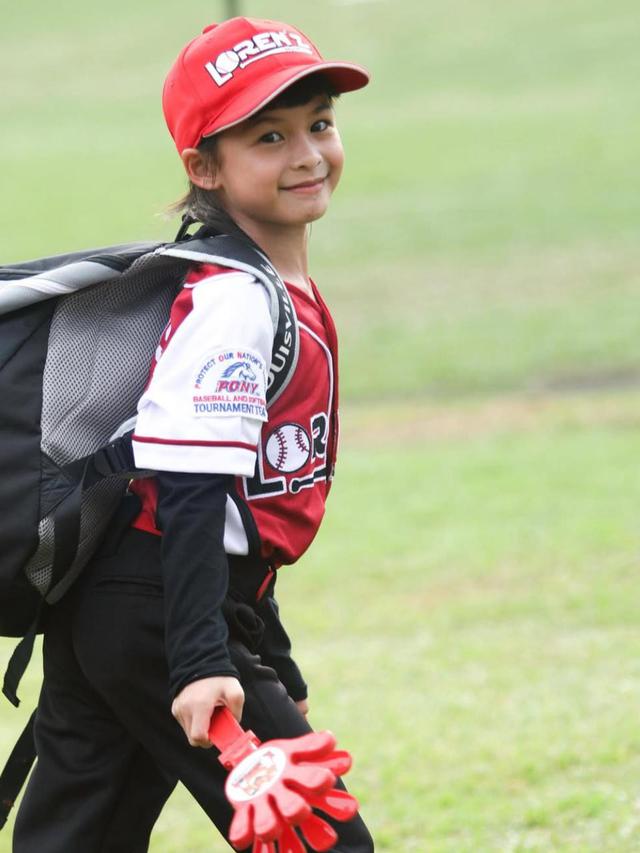 Momen Natusha Alinskie beraksi di lapangan. (credit:instagram.com/chelseaoliviaa)