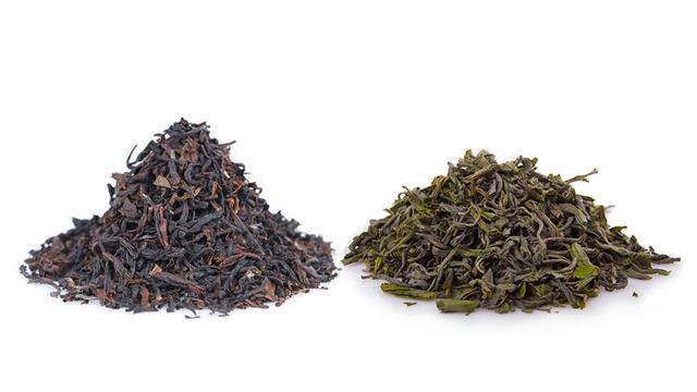 Pilih Teh Hitam atau Teh Hijau untuk Turunkan Berat Badan?