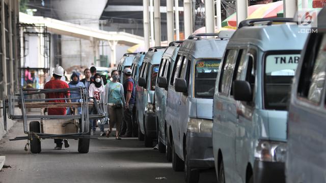Imbas Pembangunan Skybridge, Jalan Jatibaru Semrawut