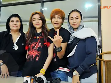 [FOTO] The Virgin Jajal Nge-Rock