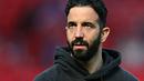 Pelatih Manchester United, Ruben Amorim dalam laga lanjutan Liga Inggris 2024/2025 melawan Wolves di Old Trafford, Inggris, Minggu (20/04/2025) waktu setempat. (AFP/Paul Ellis)