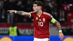 Sebagai salah satu tim besar di Liga Inggris dan Eropa, Liverpool selalu diperkuat pemain-pemain terbaik dari berbagai negara. Bahkan pada musim 2023/2024 ini The Reds dihuni oleh 5 pemain berstatus kapten tim di level timnas antar-negara. (AFP/Attila Kisbenedek)
