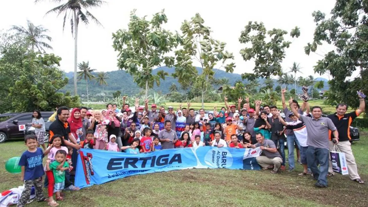 Gathering dan Baksos Komunitas Ertiga Mania di Puncak Bogor