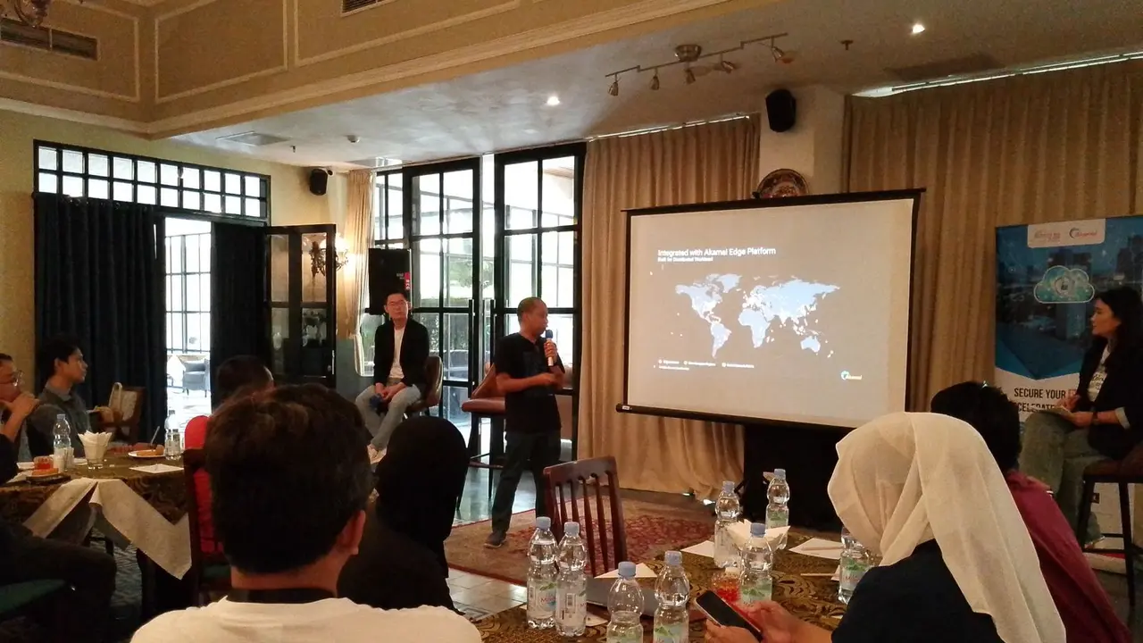 Diskusi pegiat cloud dan pendiri startup bertajuk 'Optimize Costs and Avoid Lock-In With Akamai Cloud'. Credit: Akamai
