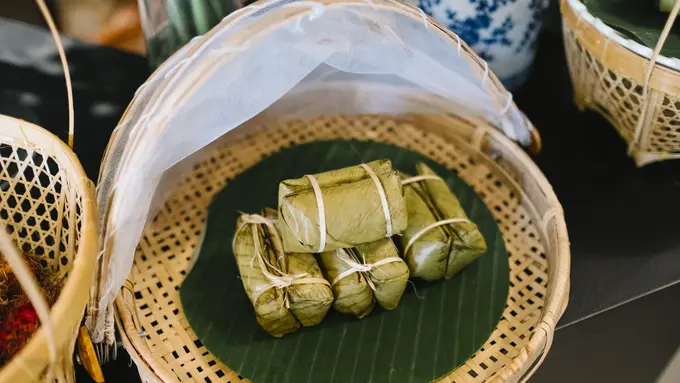 resep lepet ketan daun pisang