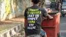 Nyesek banget kalo liat dompet cuma isi KTP. (Source: Instagram/@pesan.warga)