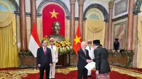 Proses penyerahan surat kepercayaan Duta Besar RI baru ke Presiden Vietnam. (Dok: KBRI Hanoi)