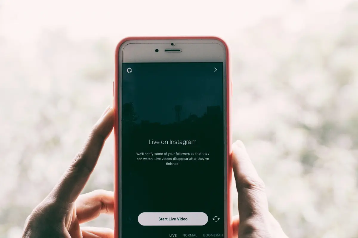 Ilustrasi kata-kata, caption instagram