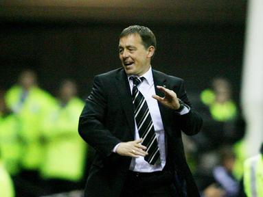 5. Billy Davies melatih Derby County pada musim 2007-08 dengan persentase kemenangan 7.1%, hanya meraih satu kemenangan dari 14 pertandingan Liga Premier Inggris musim itu. (AFP/Lindsey Parnaby)