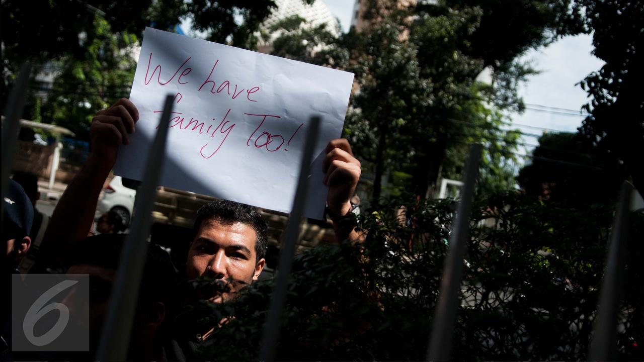 20170206-Pencari Suaka Berdemo di Kantor UNHCR-Jakarta