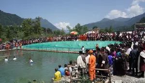Menanti Keseruan Bathing Carnival Bhutan 2026, Ada Perang Air hingga Fly Fishing