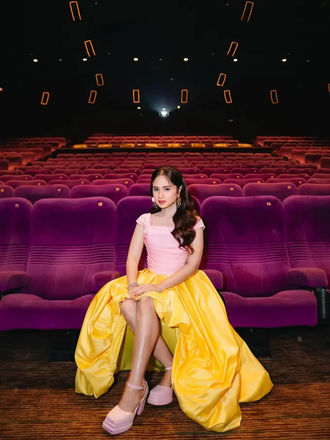 Tissa Biani Pancarkan Aura Princess di Premiere Film Terbaru, Tampil Anggun dengan Visual Disney Princess