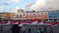 Hari Pancasila, Merah Putih Terbentang 2017 Meter di Manado