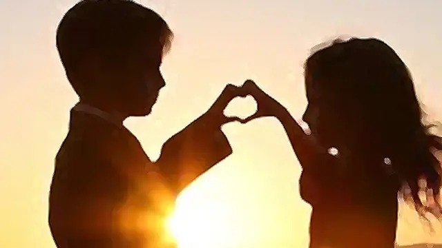 Pertama Kali Rasanya Jatuh Cinta