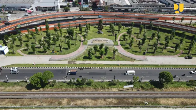 Potret sejumlah pembangunan infrastruktur dalam 10 tahun masa pemerintahan Presiden Joko Widodo (Jokowi) selama periode 2014-2024. (Dok Kementerian PUPR)