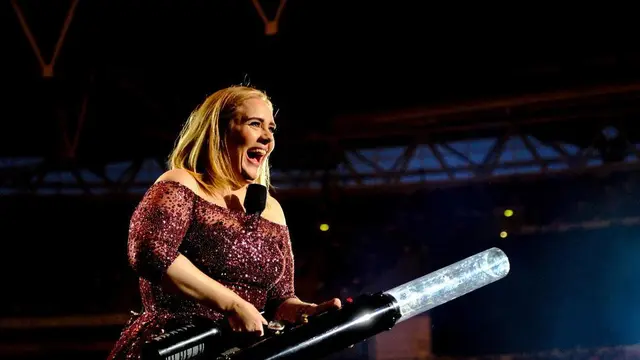 Adele. (Foto: Instagram terverifikasi @adele)
