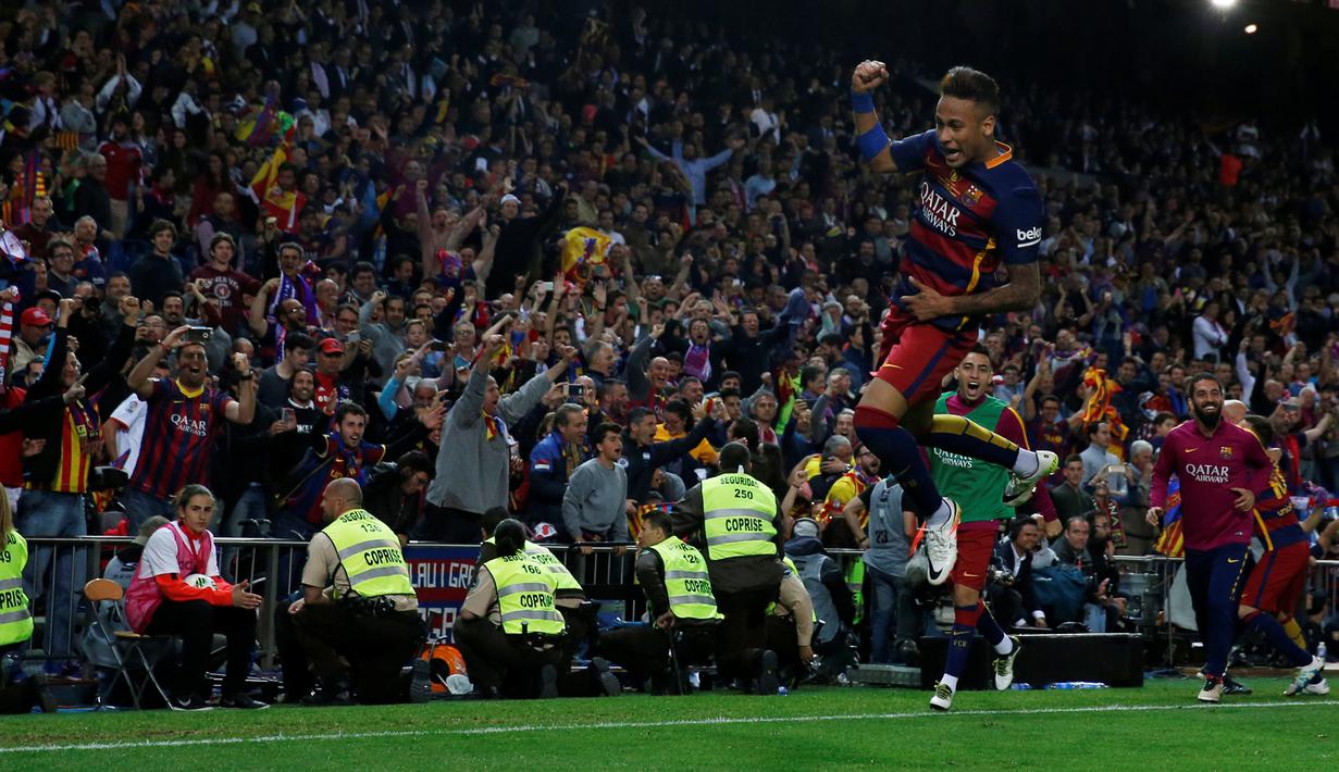 Ekspresi striker Barcelona, Neymar, setelah mencetak gol ke gawang Sevilla pada final Copa del Rey yang berlangsung di Vicente Calderon, Madrid, Minggu (22/5/2016). (Reuters/Juan Medina))