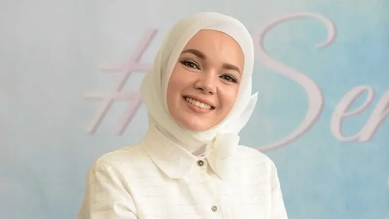 Dewi Sandra