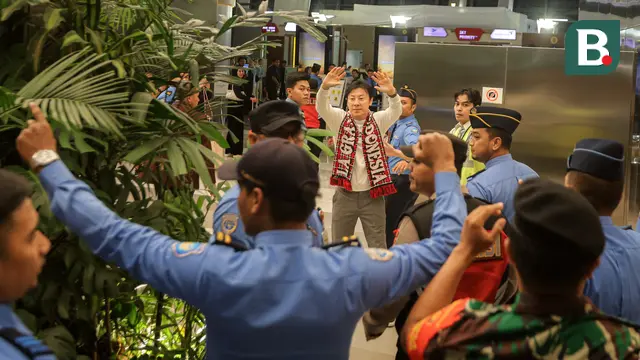 Foto: Pulang ke Korea Selatan, Shin Tae-yong Dilepas dengan Meriah oleh Masyarakat dan Suporter Indonesia