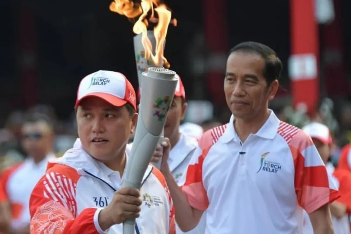 Presiden Joko Widodo atau Jokowi menunjuk Menteri BUMN Erick Thohir sebagai Menteri Koordinator Bidang Kemaritiman dan Investasi (Menko Marves) untuk sementara waktu. Itulah top 3 news hari ini.