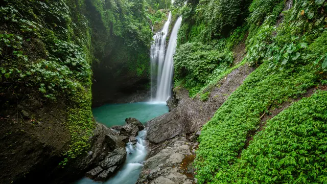 Air Terjun Aling-Aling.