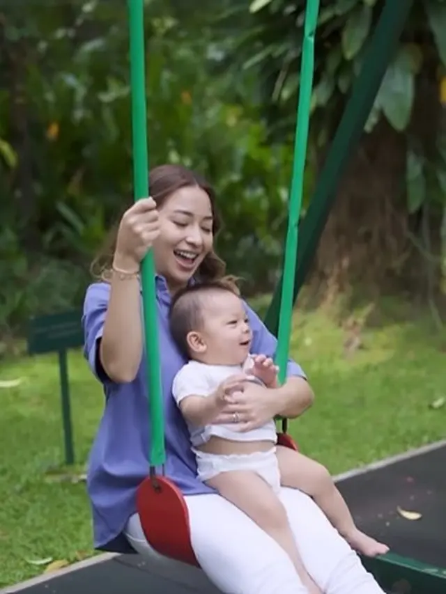 Nikita Willy mengurus anak (Instagram/nikitawillyofficial94)