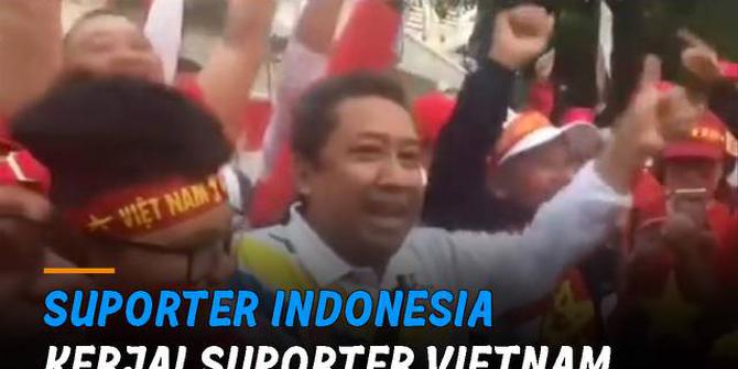 VIDEO: Momen Kocak Suporter Indonesia Kerjai Suporter Vietnam Lewat Yel-Yel di Piala AFF