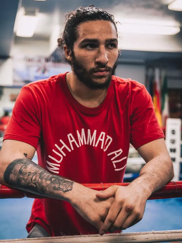 5 Fakta Nico Ali Walsh, Cucu Muhammad Ali yang Menang TKO di Debut Tinju Profesional