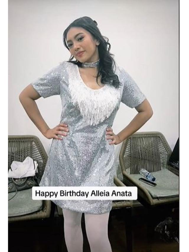 6 Momen Pesta Ulang Tahun ke-18 Alleia Anak Ariel NOAH, Meriah Bertema Disko