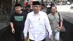 Tersangka kasus dugaan korupsi kuota haji, Yaqut Cholil Qoumas (tengah) saat tiba di Gedung Merah Putih Komisi Pemberantasan Korupsi (KPK), Jakarta, Jumat (30/1/2026). (merdeka.com/Arie Basuki)