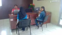 Ejekan Cabe-cabean Berujung Tamparan di Pipi