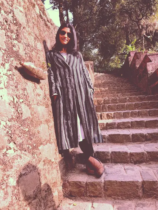 Konkona Sen Sharma merupakan anak dari Aparna Sen. Jadi tak perlu diragukan lagi kemampuan beraktingnya. Walaupun umurnya sudah 38 tahun, akan tetapi ia tetap terlihat cantik menawan. (Foto: instagram.com/konkona)
