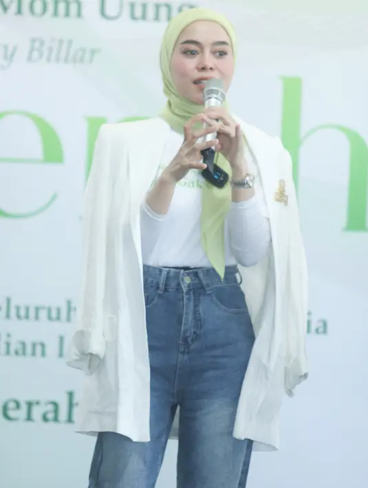 Lesti membawa pesan #JanjiGakNyerah untuk para ibu yang berjuang menyusui anaknya. [Bayu Herdianto/KapanLagi.com]