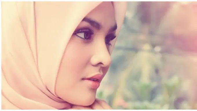 (c) shutterstock.com