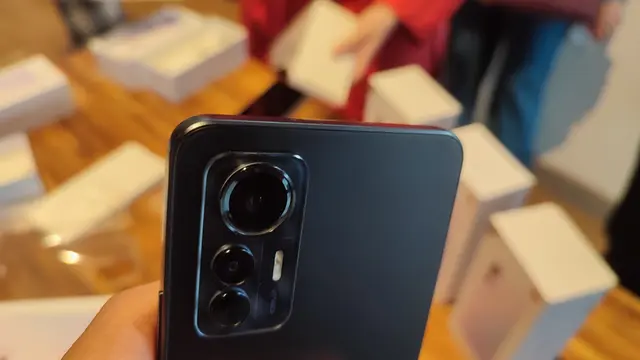 Xiaomi 12 Lite 5G. Liputan6.com/Giovani Dio Prasasti