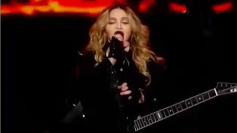 Jembatan Rubuh hingga Tur Album Baru Madonna