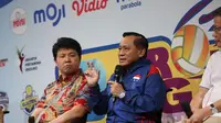 Ketua Umum Pengurus Pusat Persatuan Bola Voli Seluruh Indonesia (PBVSI), Imam Sudjarwo saat Konferensi pers PLN Mobile Proliga 2024 di SCTV Tower, Jakarta, Senin (22/4/2024).